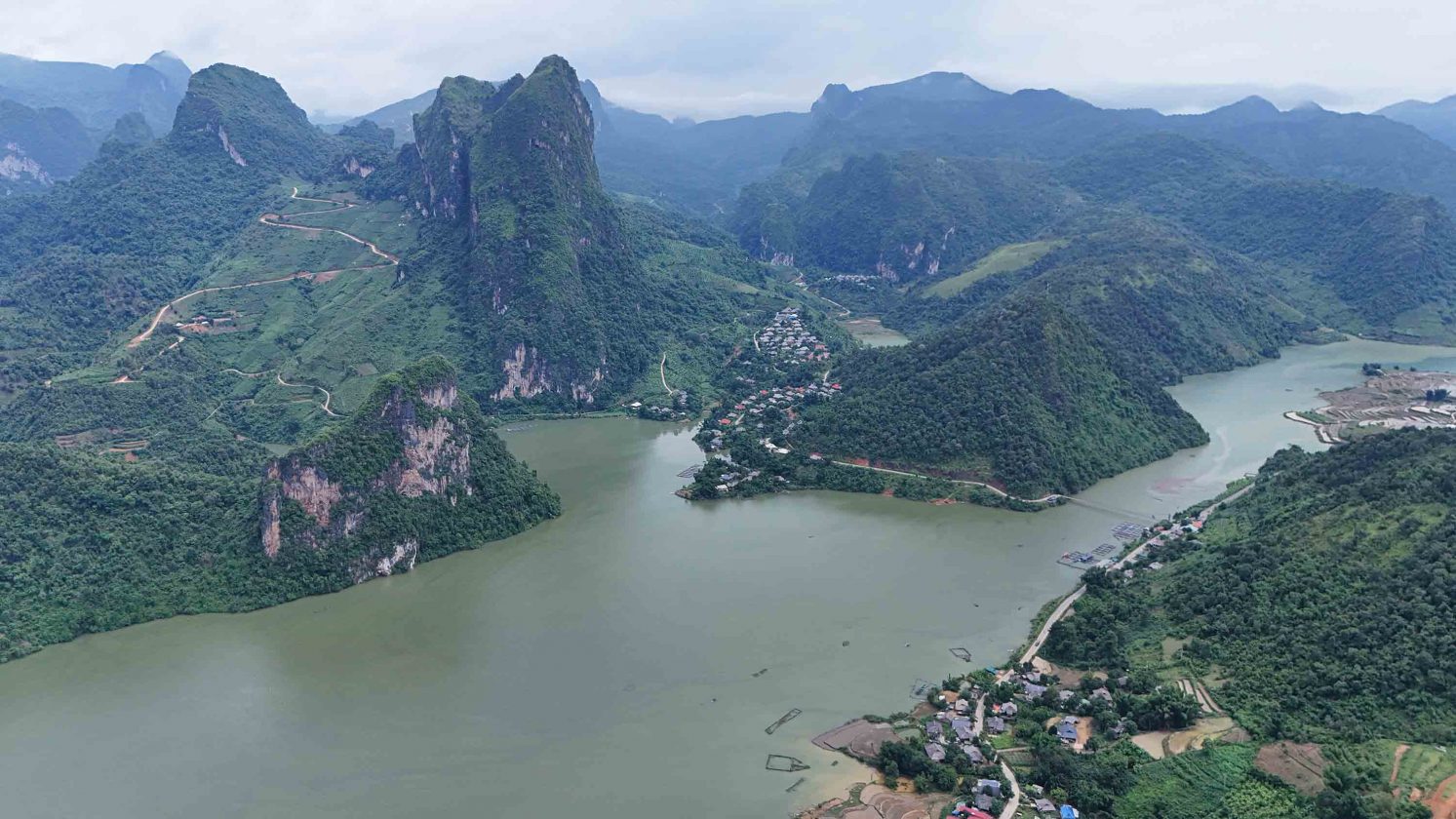 The untouched appeal of Ta Gia Bay in Lai Chau