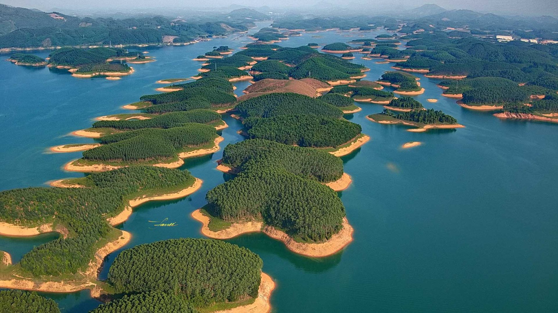 Exploring Thac Ba Lake with 1,300 islands in Yen Bai