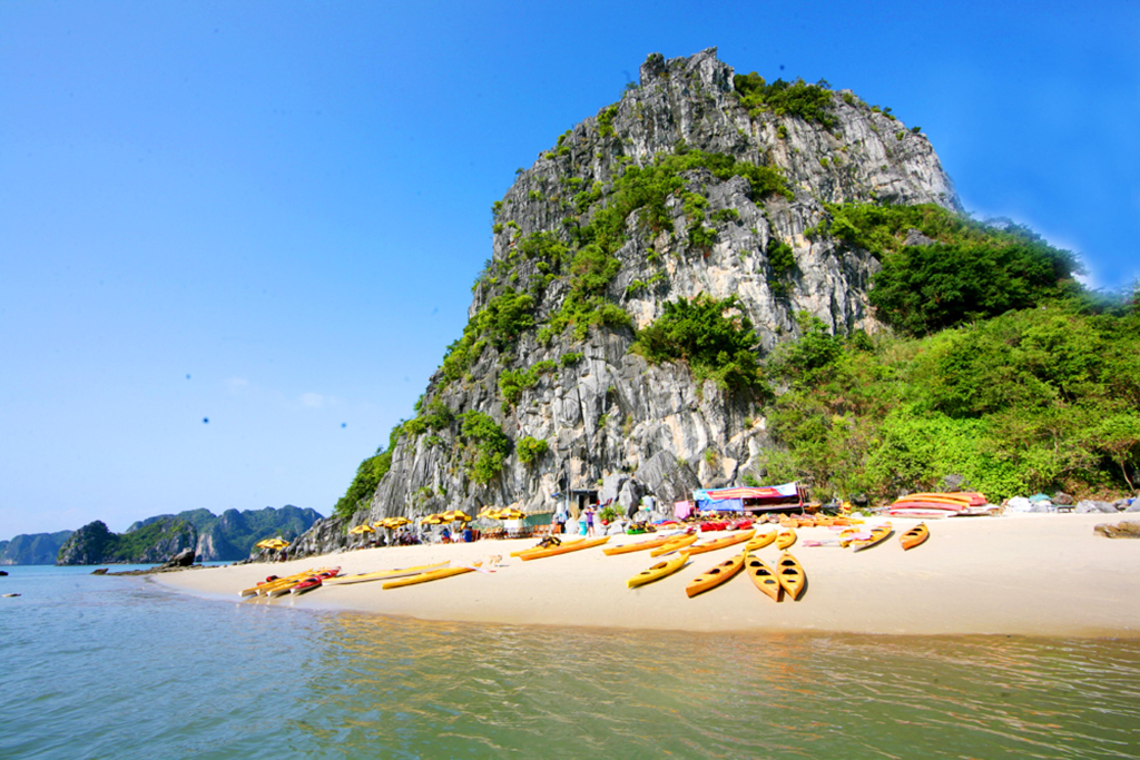 Hon Co island - the hidden jewel of Ha Long Bay