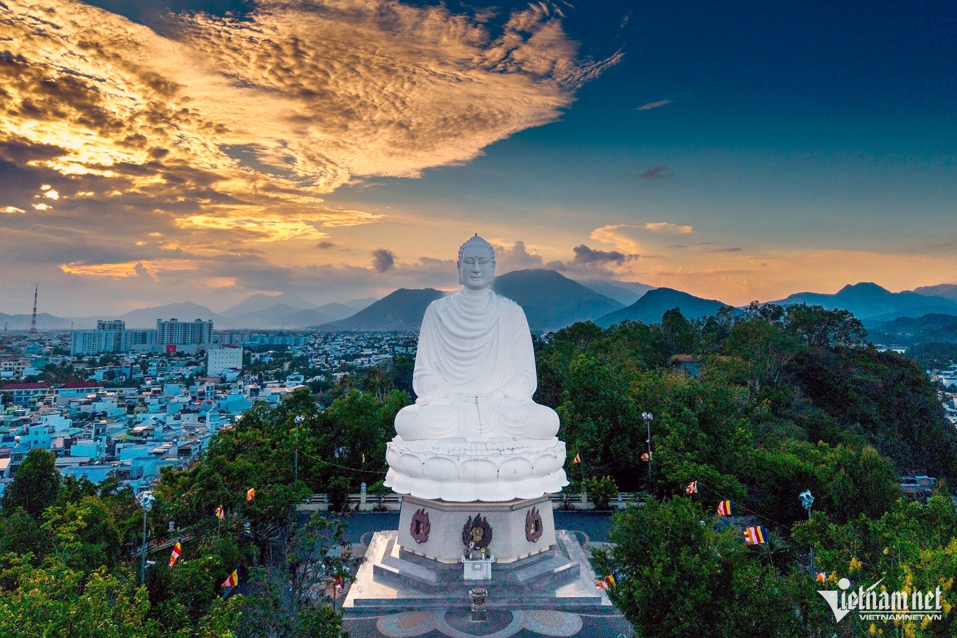 Explore Nha Trang’s iconic 24-meter white Buddha at Long Son Pagoda