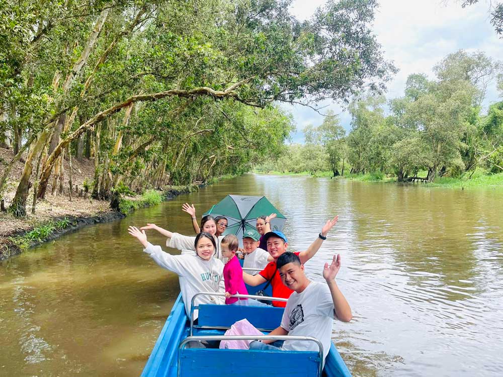 Du lịch hè gắn kết yêu thương