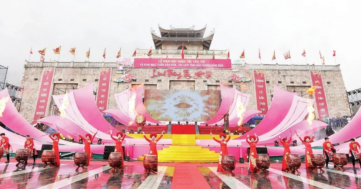 Noble values of world heritage site spread 