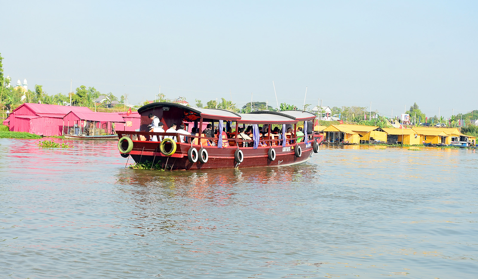 An Giang khai thác tiềm năng du lịch sông nước