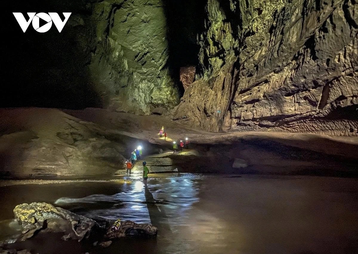 World’s top travel magazine features Son Doong Cave’s extraordinary natural wonder