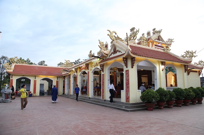 Sức hút du lịch sông nước đô thị TP.HCM từ Sông - Bến - Làng - Đình