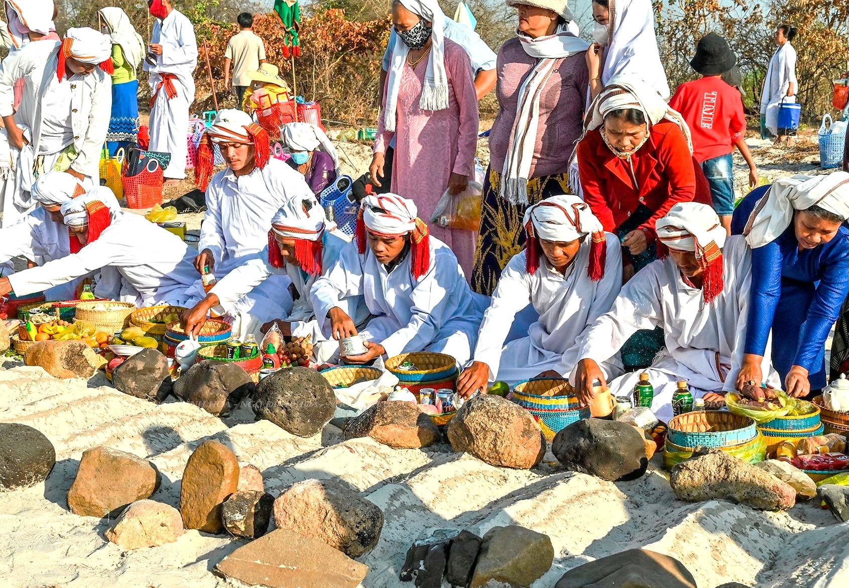 Lâm Đồng: Đồng bào Chăm Bàni rộn ràng đón Tết Ramưwan