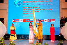 Tourism forum focuses on sustainable development 