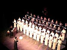 Quang Nam hosts first Global Choir Festival 