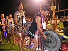 Gia Laiâ€™s gongs make sound far and wide 