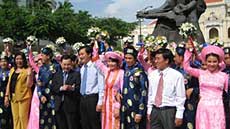 Largest wedding ceremony in HCM City 