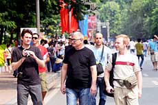 Nearly 4 million foreign tourists visit Vietnam in eight months 
