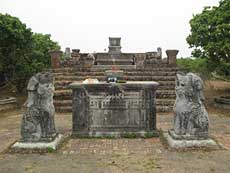 Lost in ancient rock world of Bac Giang