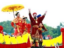 Kiep Bac - Con Son Autumn Festival begins 
