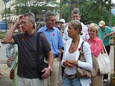 Tourists to be given VAT refunds 