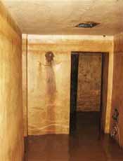 Metropole Hotel excavates wartime air raid shelter