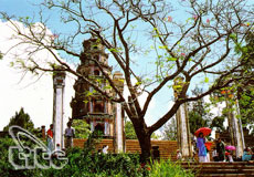 Thien Mu Pagoda in Hue as crowded as usual