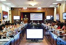 Secretary-General of UNWTO meets the press in Viet Nam