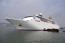 More cruise ships visit Quang Ninh 