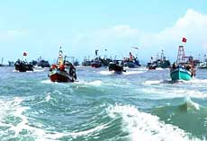 Fishermen flock to Nghinh Ong festival in Bac Lieu 