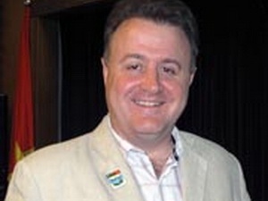 Le prÃ©sident de New Open World sur la baie de Ha Long