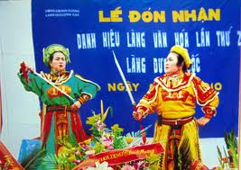 À Duong Côc, les paysans chantent pour eux et pour l'amour du tuông  