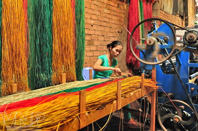 Long Dinh, le village des tisseurs de nattes