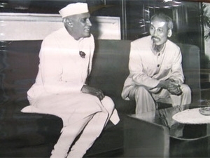 L'Inde offre au Vietnam des photos sur le Président Hô Chi Minh