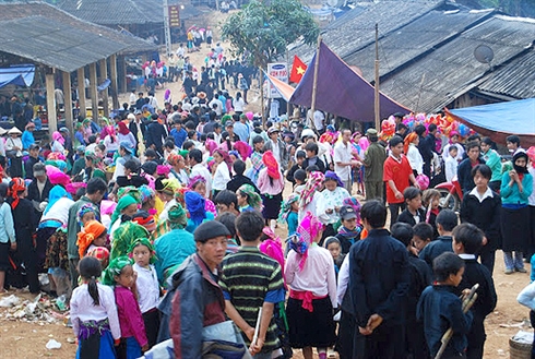 Fête du marché d’amour Khau Vai 2012