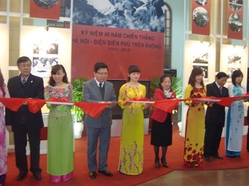 «Hanoi-Diên Biên Phu aérien» en exposition à la Bibliothèque nationale