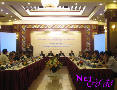 Un colloque sur le développement durable et l'intégration internationale