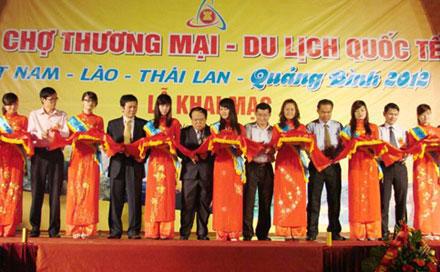 Ouverture de la foire commerciale et touristique Vietnam-Laos-Thaïlande 