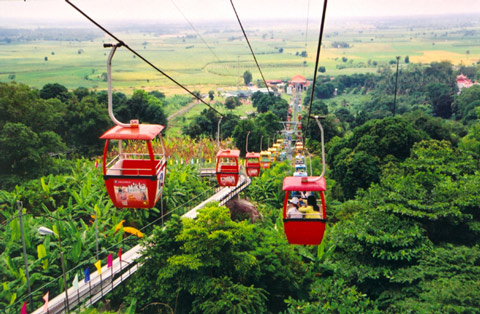 Tây Ninh séduit touristes et investisseurs