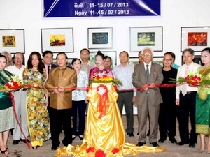 Les Associations des Beaux-Arts Vietnam-Laos renforcent leur coopération