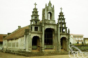 À la découverte du plus grand ensemble architectural catholique du pays