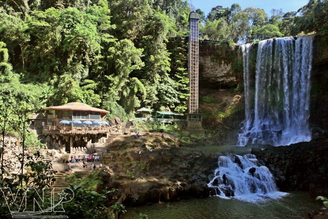 Dambri, une cascade légendaire