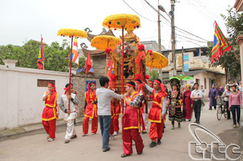 Fête du village de Bat Trang